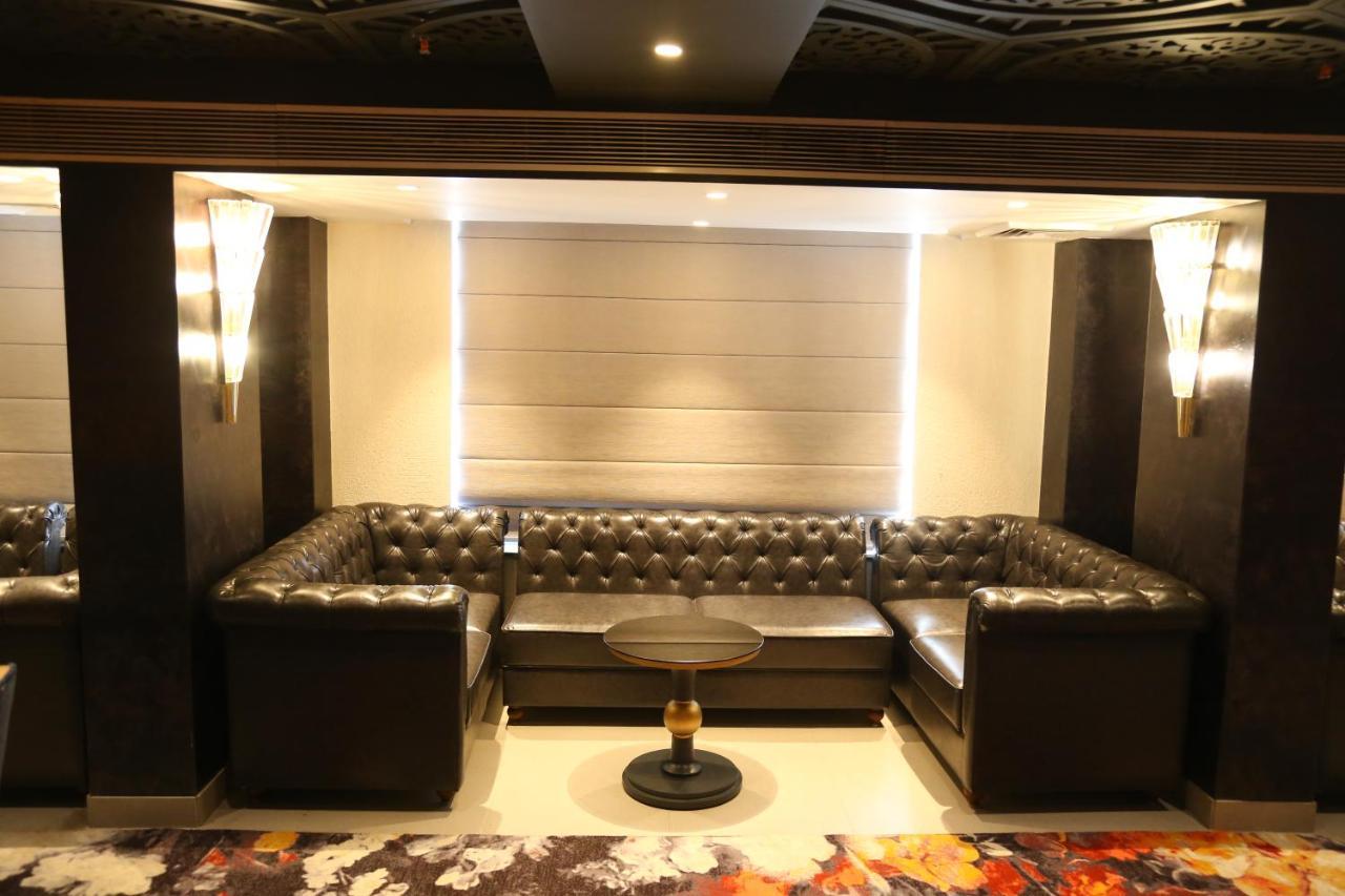 Dreamz Inn & Suites Zirakpur Экстерьер фото